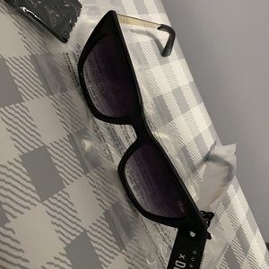 DesiPerkinsxQuay Sunglasses 🕶 Dont@me Black/Fade